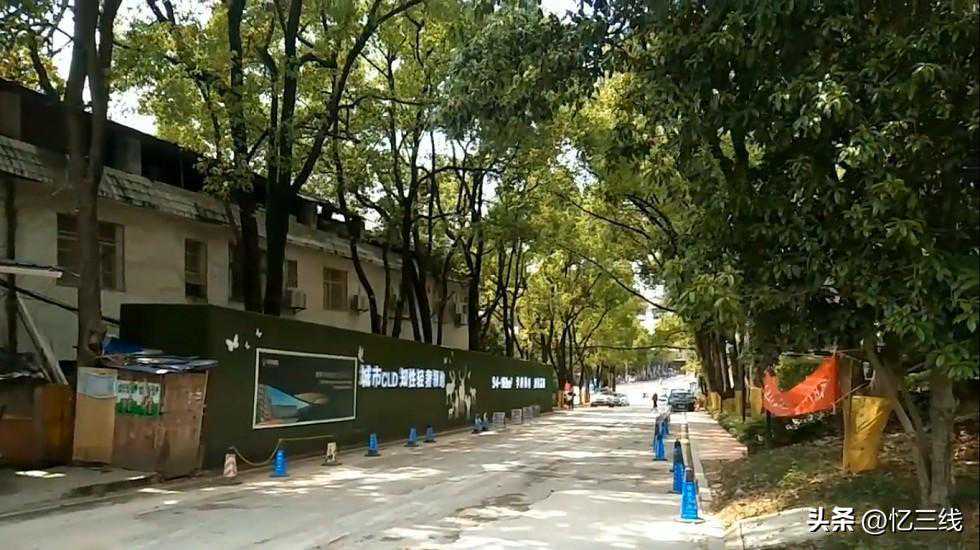 看了原著才发现,林所在的朱雀星,竟然就是一个废弃星球 看了原著才发现,林所在的朱雀星,竟然就是一个废弃星球