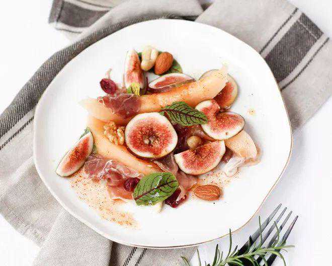 未来5年翻身的8条铁律，普通人也能逆袭！