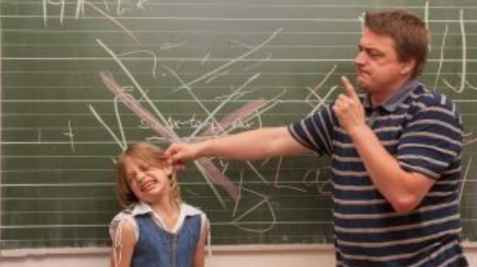 门选凹，坟选凸，真的能出人？农村古老风水说的真相